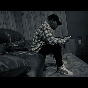 Meet your Posher, 27